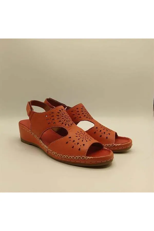 Calina Kırmızı Hakiki Deri El Yapımı Kadın Sandalet – Cesur & Rahat Stil