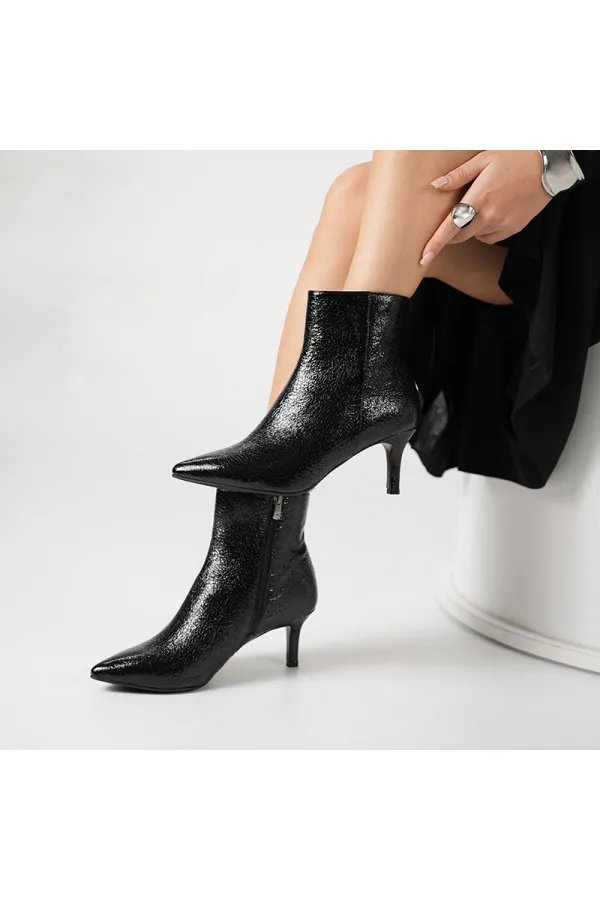 Carmen Black Bean Pattern Patent Leather Thin Heel Women's Boots – 7 cm – Warm Lining – TPU Sole