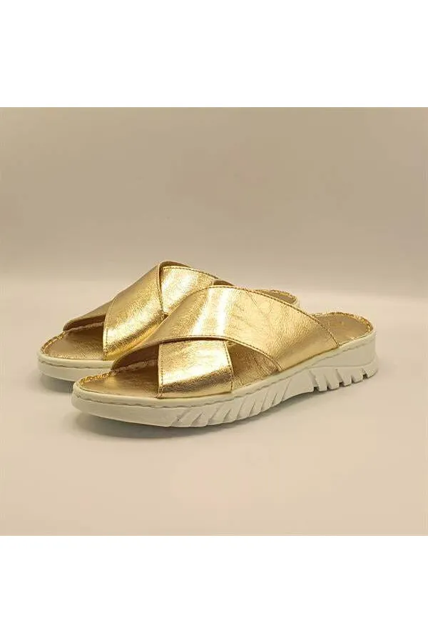 Pantoufles confortables en cuir doré Alessia pour femmes