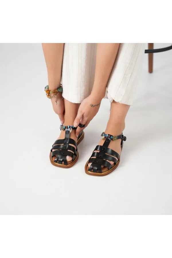 Sandales plates en cuir noir Cali pour femmes