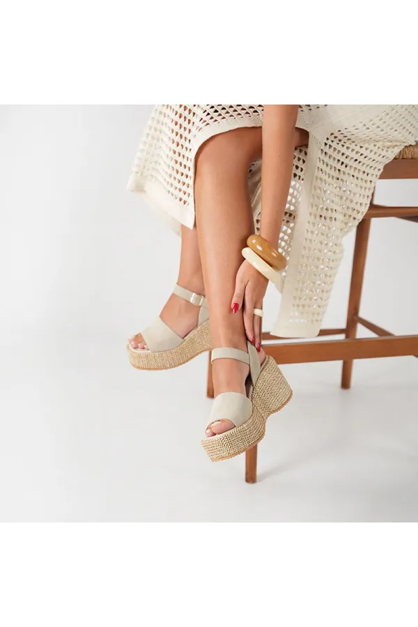 Ametist Exclusive Agatha Bej Süet Dolgu Topuk Kadın Sandalet