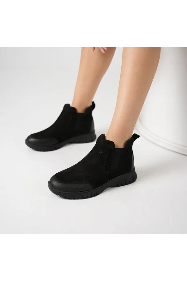Vanda Black Nubuck Women's Chelsea Boots – Nubuck Upper, Lightweight Rubber Non-Slip Flexible Sole