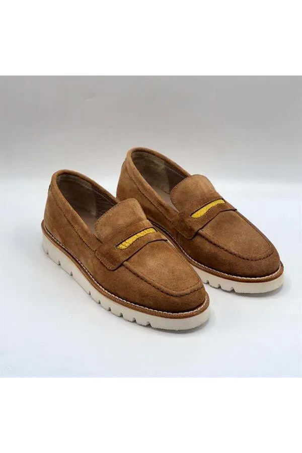 Mocassins pour femmes Malta en daim beige – Daim véritable, semelle en polyuréthane