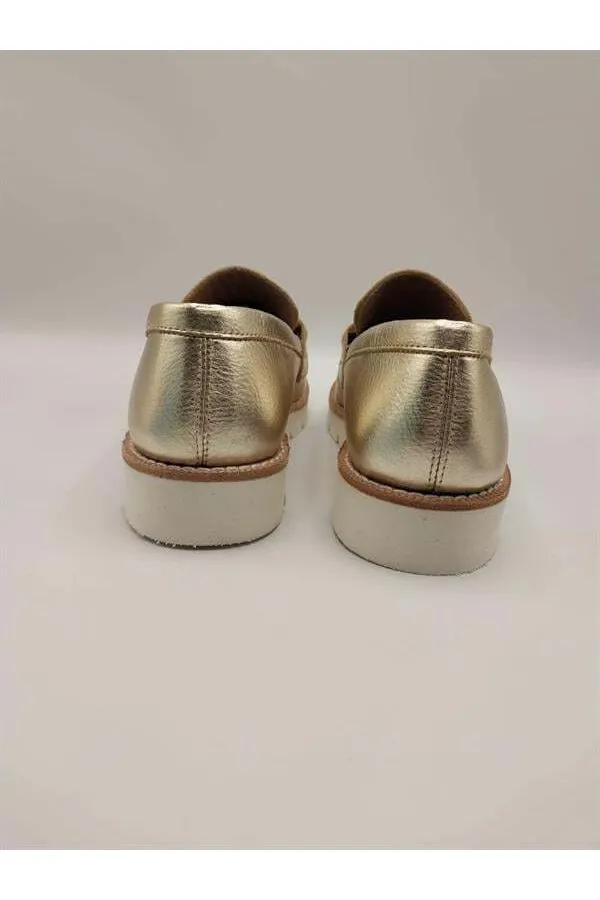 Malta Altın Deri Kadın Günlük Ayakkabı – Parlak Altın Tokalı