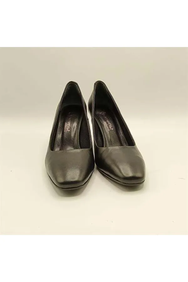 Beatriz Siyah Deri Üçgen Topuklu Kadın Ayakkabı