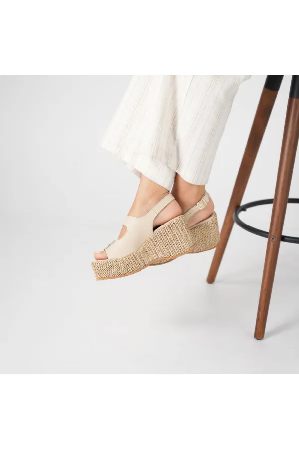 Amethyst Exclusive Frida Beige Leather Platform Heel Women's Sandals