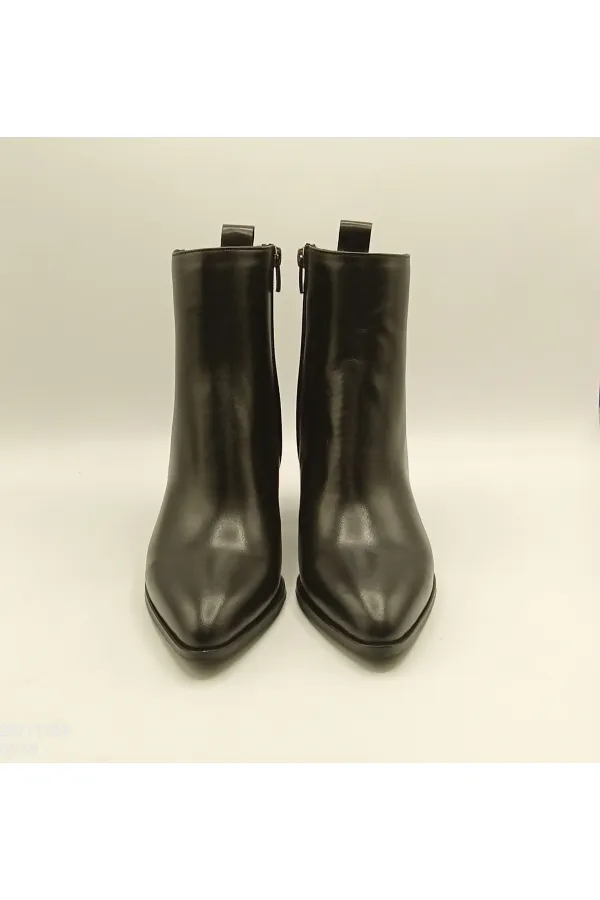 Valeria Black Genuine Leather Women's Boots – Pointed Toe, TPU Non-Slip Sole, 7.5 cm Heel with Metal Accessories