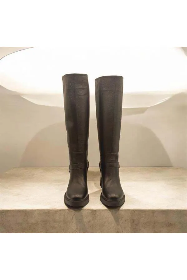 Sonya Topuklu Siyah Deri Kadın Çizme