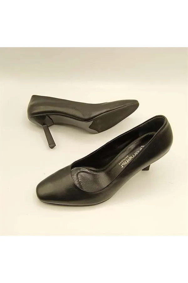 Beatriz Siyah Deri Üçgen Topuklu Kadın Ayakkabı