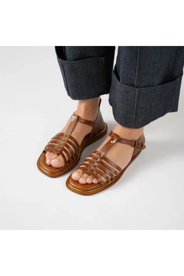 Asta Taba Deri Düz Kadın Sandalet