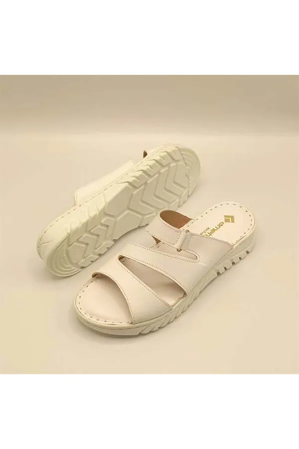 Pantoufles confortables en cuir blanc Alda pour femmes