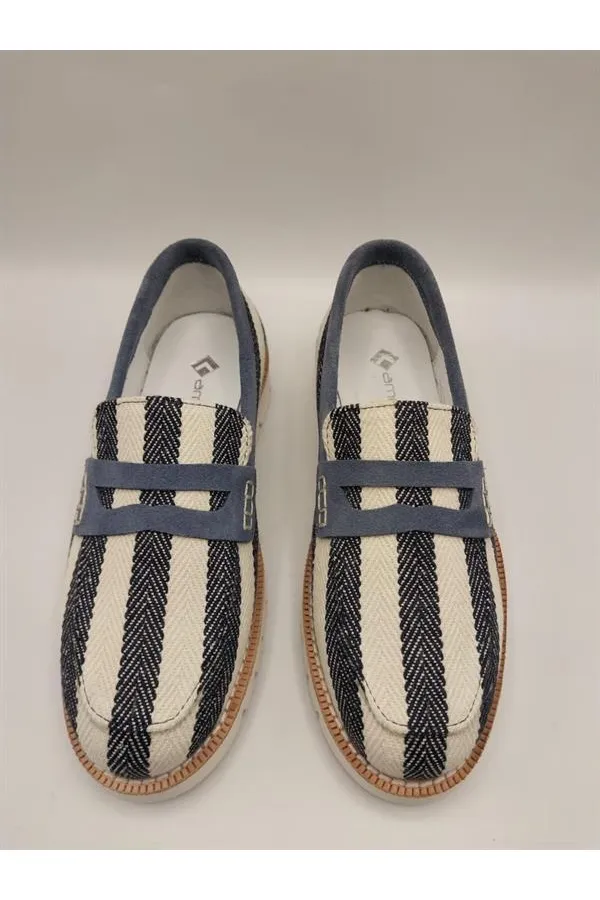 Chaussures décontractées pour femmes Malta – Rayures bleues et blanches