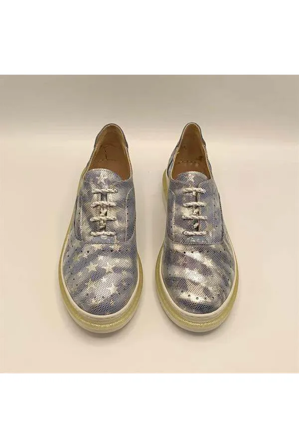 Baskets pour femmes Jenny en cuir bleu à motif étoiles