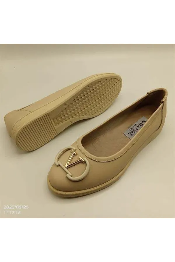 Ballerines beiges en cuir véritable, collection 2002 – avec accessoires métalliques