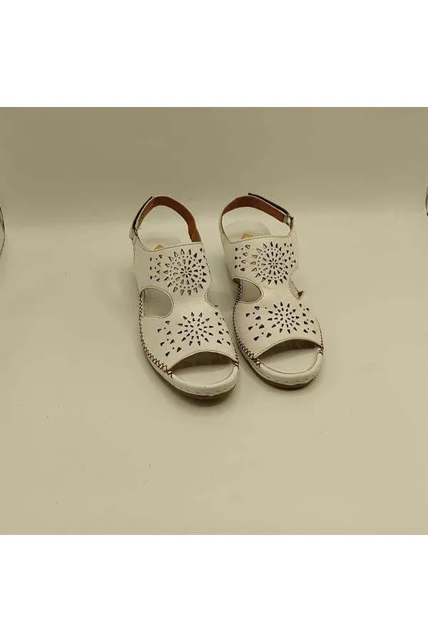 Calina Beyaz Hakiki Deri El Yapımı Kadın Sandalet – Konforlu Yaz Modeli