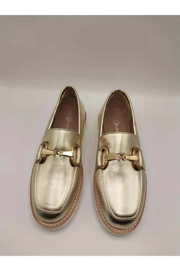 Malta Altın Deri Kadın Günlük Ayakkabı – Parlak Altın Tokalı