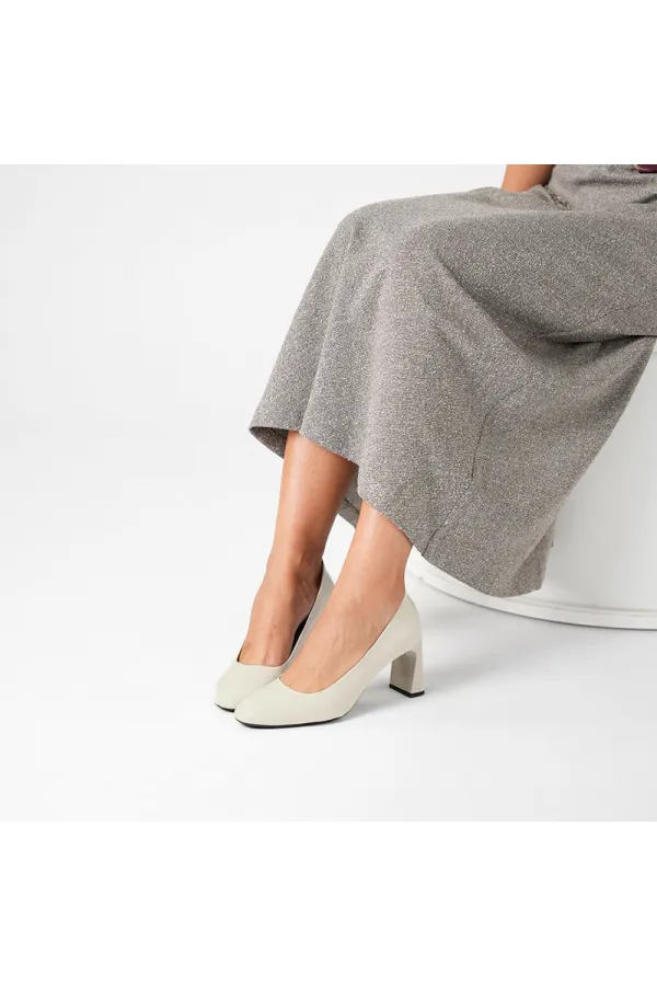 Chaussures Kaila en cuir crème à talons épais pour femmes