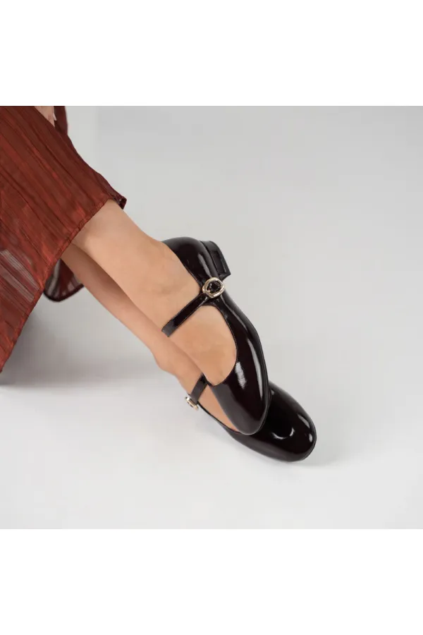 Marry Black Glossy Leather Square Toe Short Heel Women's Shoes