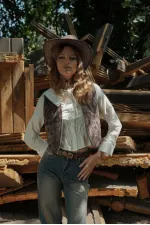 Topshow Wholesale Embroidered Suede Vest – Western Style Elegance – Brown | F2001