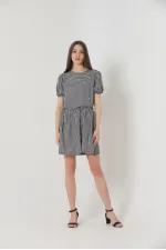 Robe Topshow noire à col rond en gros