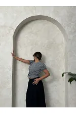 Blouse Topshow noire à carreaux imprimée taille haute, vente en gros