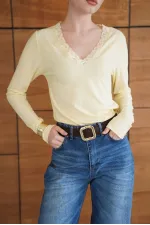Yakası Dantel Detaylı Sweatshırt - Sarı | F2088 - Topshow
