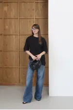 Topshow - Lace Detail T-shirt - Black | D2956