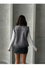 Gilet en daim gris à col en fourrure - Vente en gros | TOPSHOW | F1532