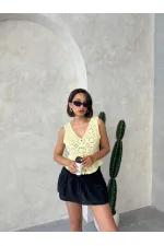 Gilet en dentelle boutonnée - Jaune | Topshow