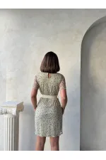 Robe Topshow Stone noire à manches courtes et ceinture, disponible en gros