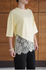 T-shirt asymétrique à détails en dentelle - Jaune | D2953 - Topshow