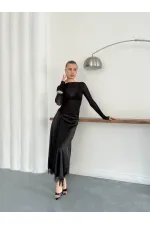 Topshow | Jupe en satin noir avec détails en dentelle | D2930