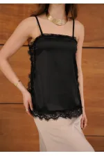 D 2931 Tunique en satin sans bretelles avec détails en dentelle - Noir