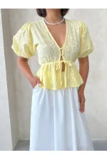 Önden Bağlamalı Nakışlı Vual Bluz - Sarı Topshow