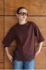 T-shirt asymétrique à détails en dentelle - Marron | D2953 - Topshow