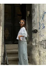 Blouse courte Topshow blanche et bleue ornée, vente en gros