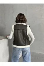 Vente en gros de gilets en daim à col en fourrure - Kaki foncé | TOPSHOW | F1532