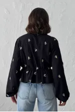 Topshow Nakış Detaylı Bağlamalı Toptan Bluz - Siyah | F1992