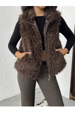 Gilet en fausse fourrure pour femme Topshow (vente en gros) – Fermeture éclair, texture douce – Marron foncé | F2046
