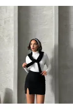 Jupe courte fendue et détaillée en gros - Noire | TOPSHOW | F1351