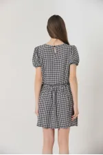 Robe Topshow noire à col rond en gros