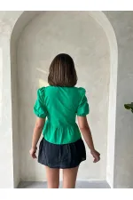 Blouse en popeline émeraude Topshow à nouer sur le devant (vente en gros)