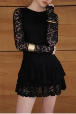 Robe en gros avec ourlet en dentelle à deux niveaux - Noire | F2075 - Topshow