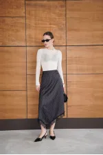 Jupe en satin noir à pois et détails en dentelle | F2077 - Topshow