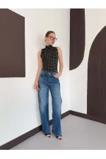 Puantiyeli Balıkcı Yaka Sıfır Kol Dantel Detaylı Bluz - Siyah | D3014 Topshow