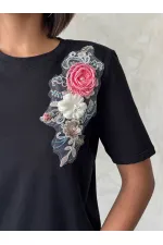 Çiçek Detaylı Tişört - Siyah | Topshow