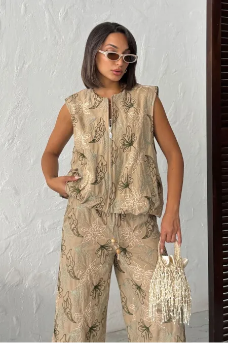 Topshow Embroidered Linen Zippered Wholesale Vest - Coffee | F2007