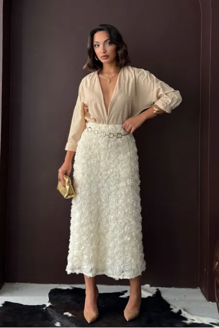 Topshow - Wholesale Rose Skirt - CREAM