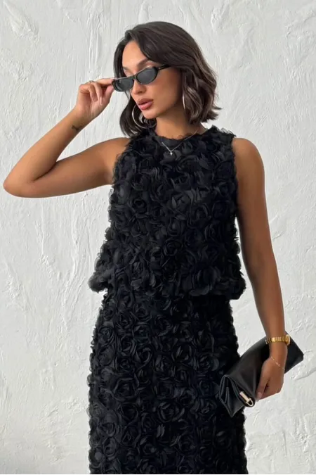 Topshow - Toptan Gül Süzüneli Kolsuz Bluz - Siyah