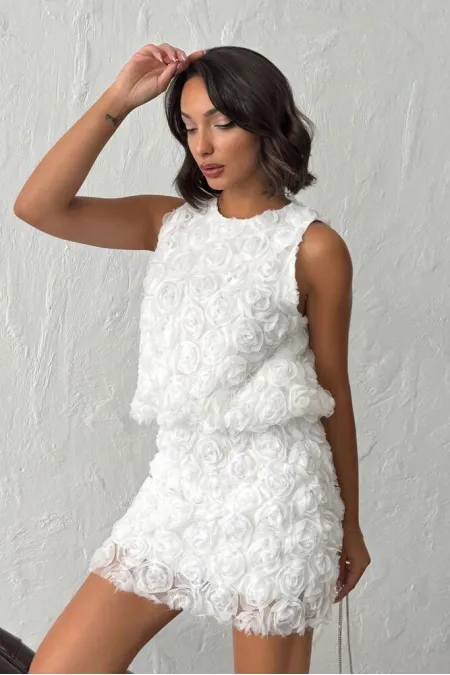 Topshow - Toptan Gül Süzüneli Kolsuz Bluz - Krem